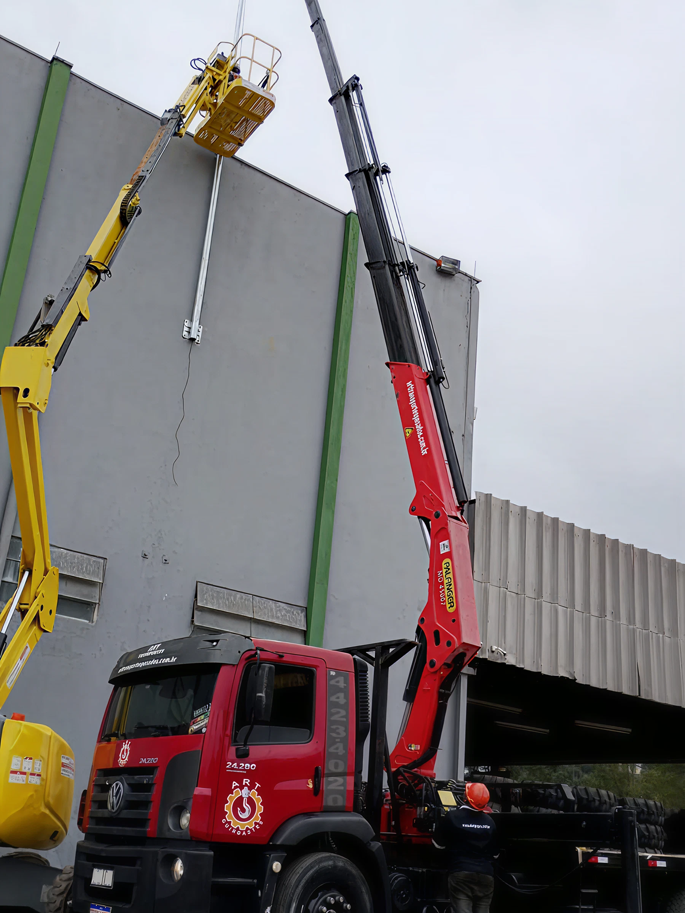 ART Transportes - Conheça nosso trabalho - Locação de Caminhão Munck