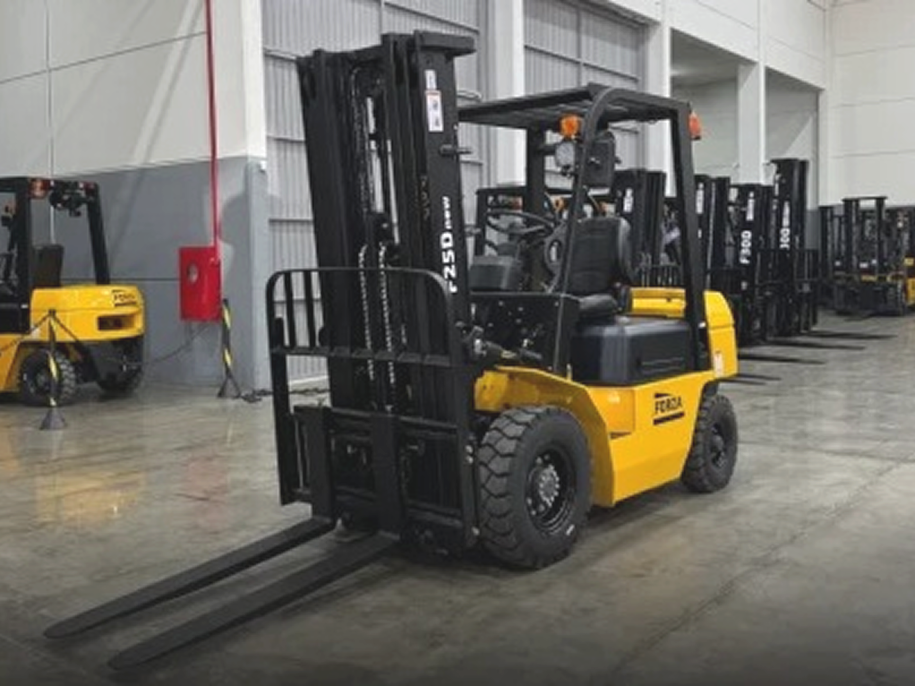 ART Transportes - Conheça nosso trabalho - Locação de Empilhadeira