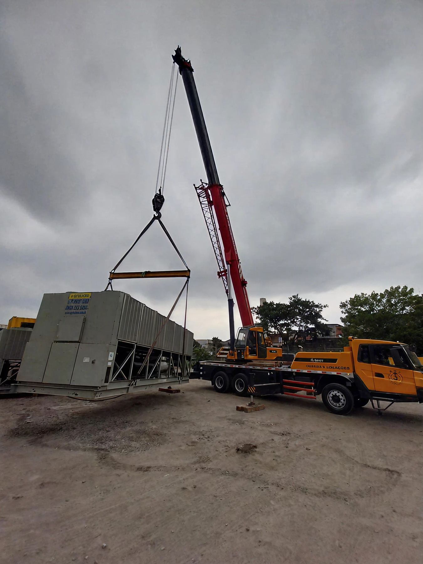 ART Transportes - Conheça nosso trabalho - Locação de Guindaste