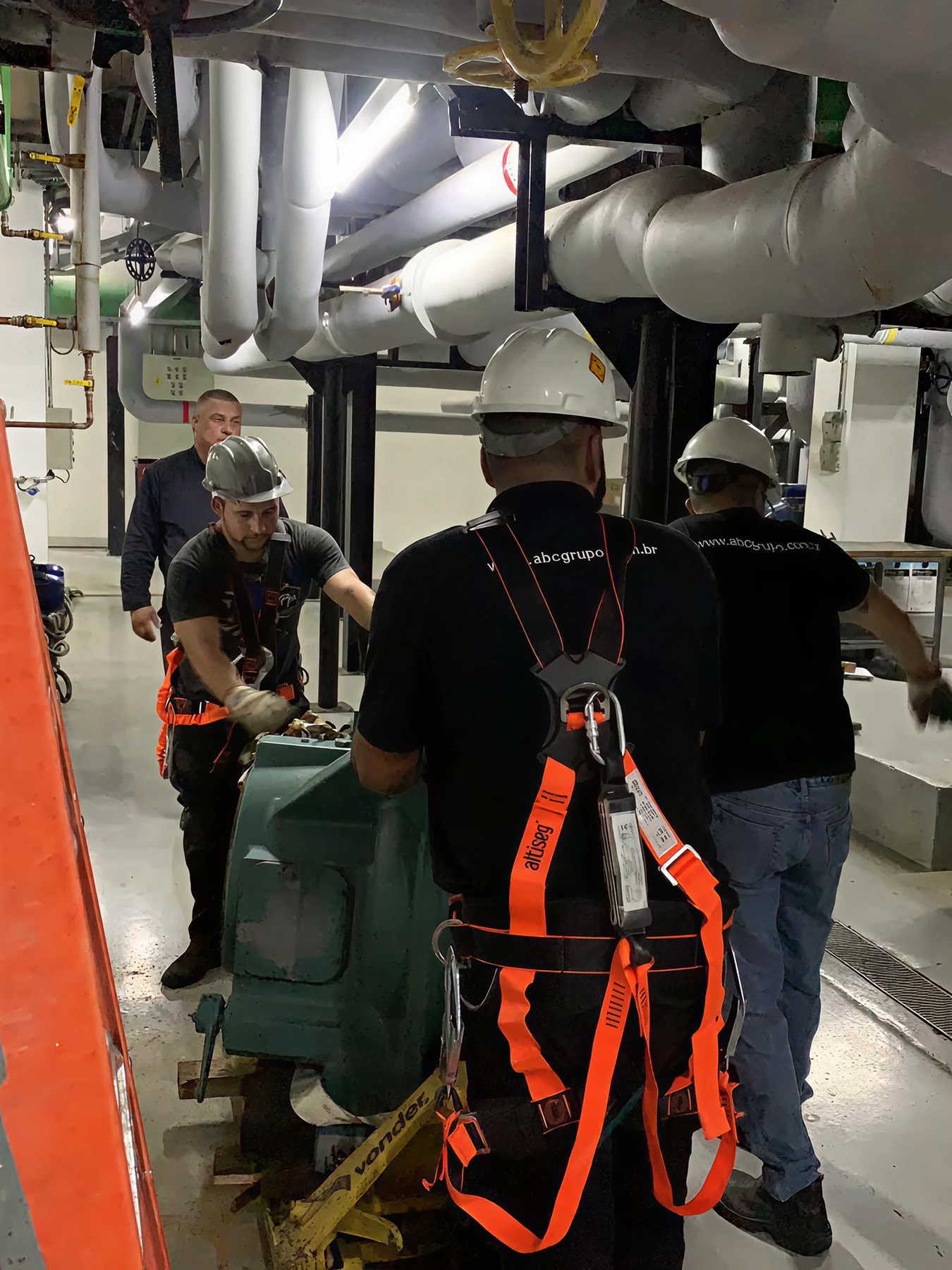 ART Transportes - Conheça nosso trabalho - Remoção Industrial